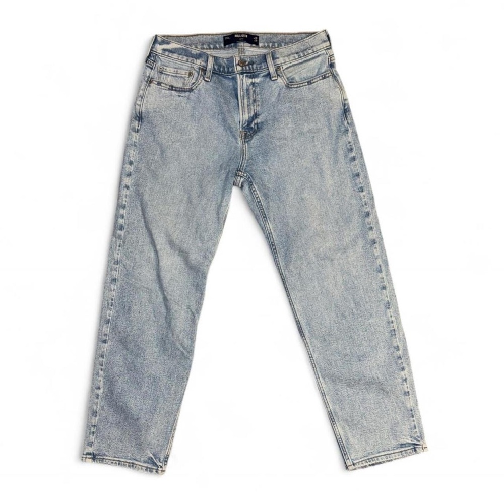 Hollister light wash loose men’s jeans
W30L30